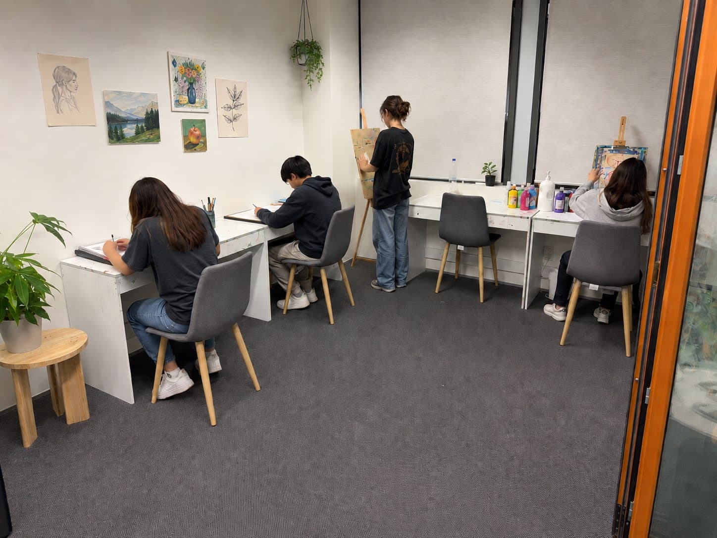 🎉 E.T Art Studio Website Launch! Try Art for Free — Bring a Friend, Get a Free Class!